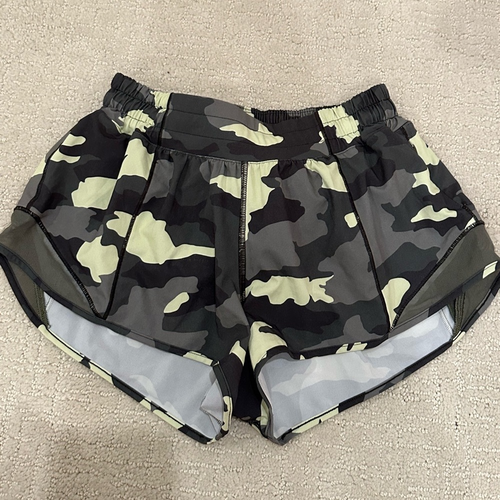 Lululemon hotty hot shorts
